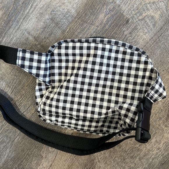 Baggu Gingham Black and White Fanny/Belt bag Crossbody - Picture 4 of 4